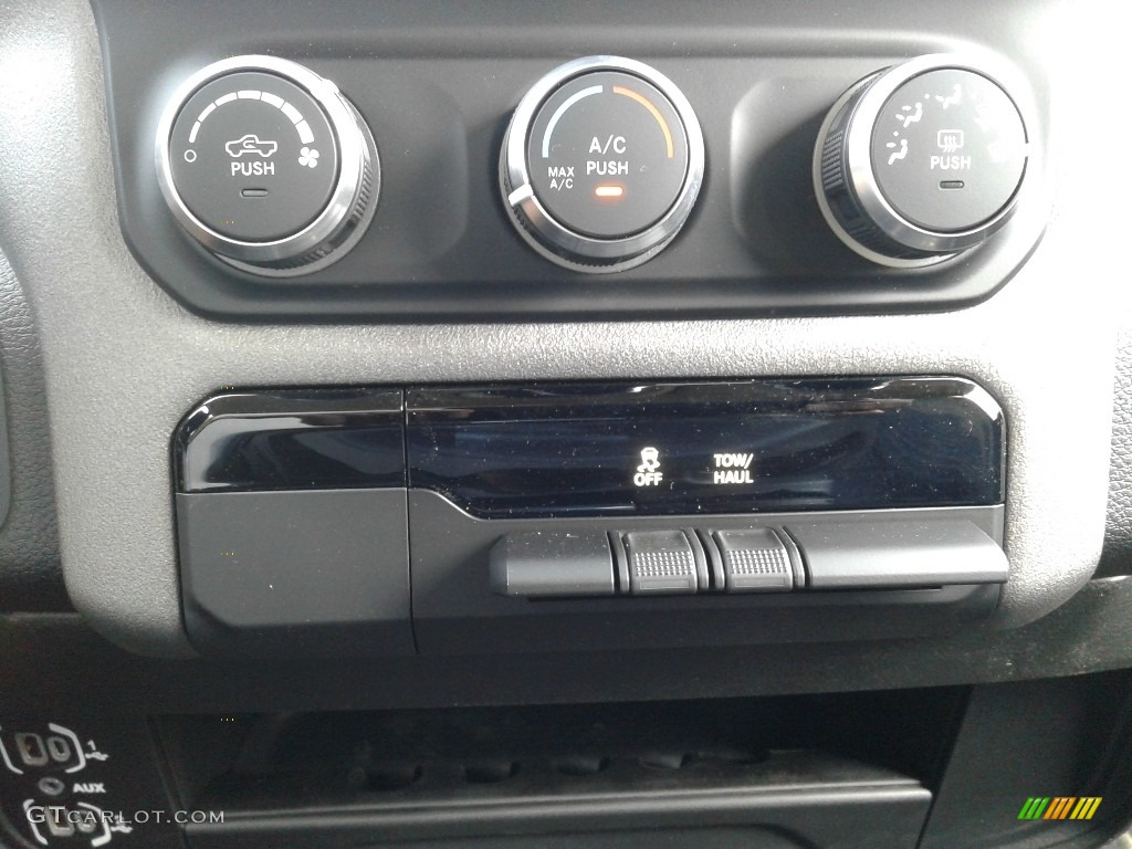 2019 Ram 2500 Tradesman Crew Cab 4x4 Controls Photo #133610964