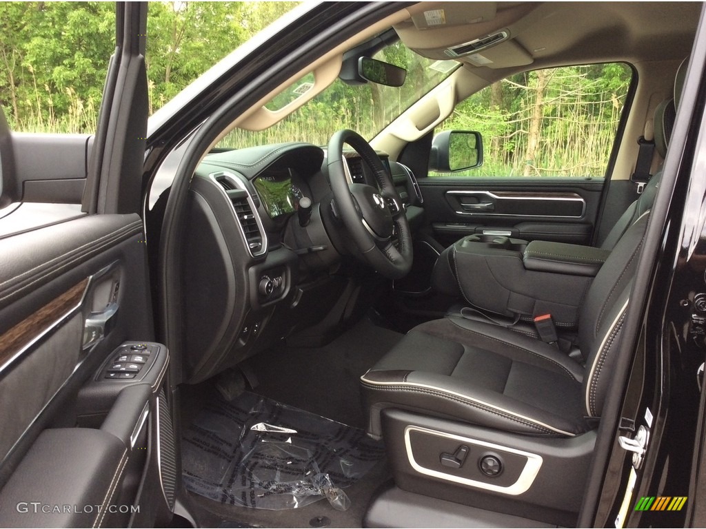 Black Interior 2019 Ram 1500 Laramie Crew Cab 4x4 Photo #133614641