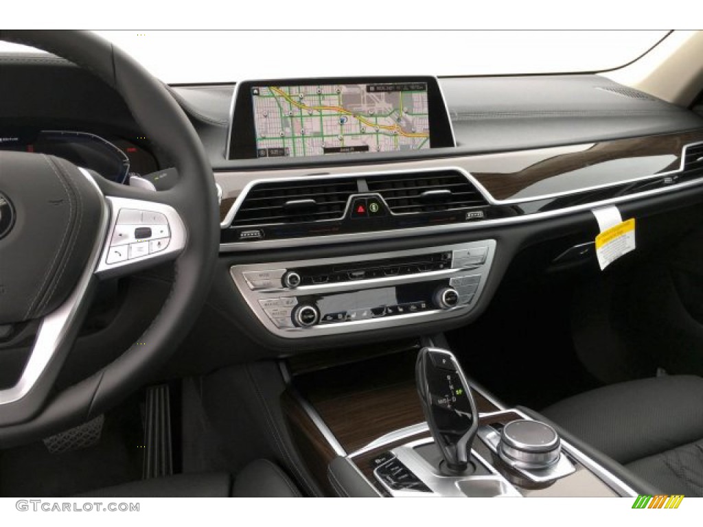 2020 BMW 7 Series 745e xDrive iPerformance Sedan Black Dashboard Photo #133617560