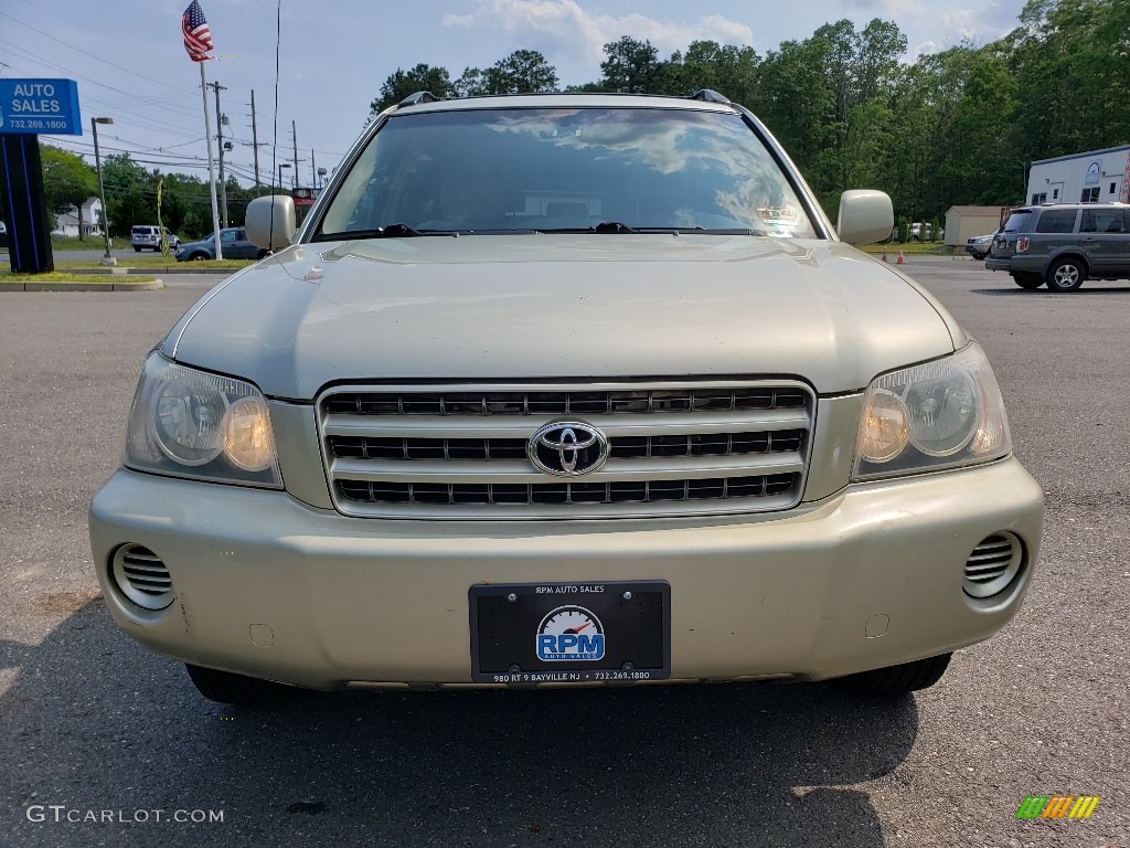 2003 Highlander V6 4WD - Vintage Gold Metallic / Charcoal photo #2