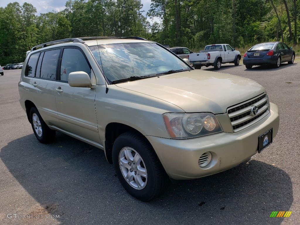 2003 Highlander V6 4WD - Vintage Gold Metallic / Charcoal photo #3