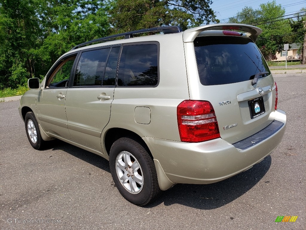 2003 Highlander V6 4WD - Vintage Gold Metallic / Charcoal photo #5
