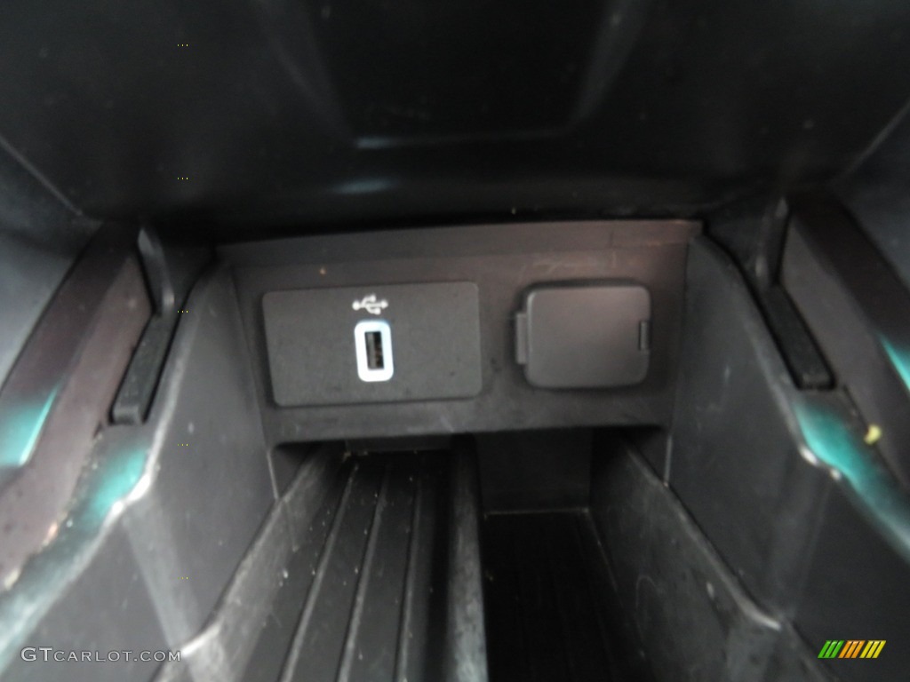 2018 Explorer Limited 4WD - Ingot Silver / Ebony Black photo #49