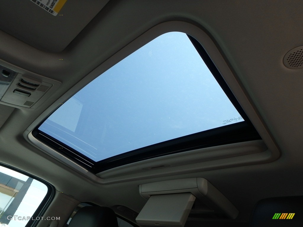 2011 Tahoe LTZ 4x4 - Sheer Silver Metallic / Ebony photo #24