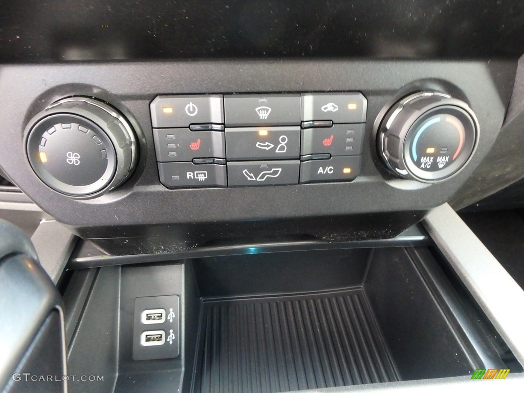 2019 Ford F150 SVT Raptor SuperCrew 4x4 Controls Photo #133635934