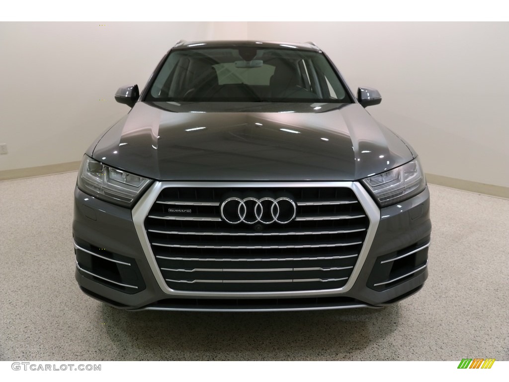 2017 Q7 3.0T quattro Premium Plus - Graphite Gray Metallic / Black photo #2