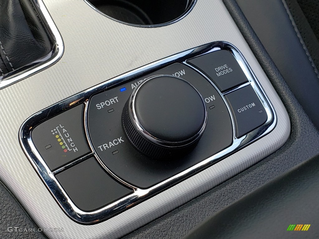 2018 Jeep Grand Cherokee SRT 4x4 Controls Photos