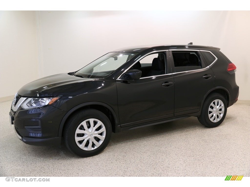 2017 Rogue S AWD - Magnetic Black / Charcoal photo #3