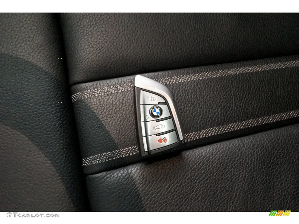 2019 5 Series 530i xDrive Sedan - Black Sapphire Metallic / Black photo #11