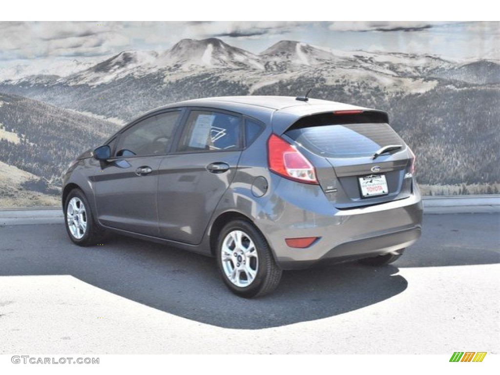 2015 Fiesta SE Hatchback - Magnetic Metallic / Medium Light Stone photo #7