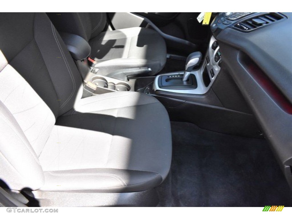 2015 Fiesta SE Hatchback - Magnetic Metallic / Medium Light Stone photo #17