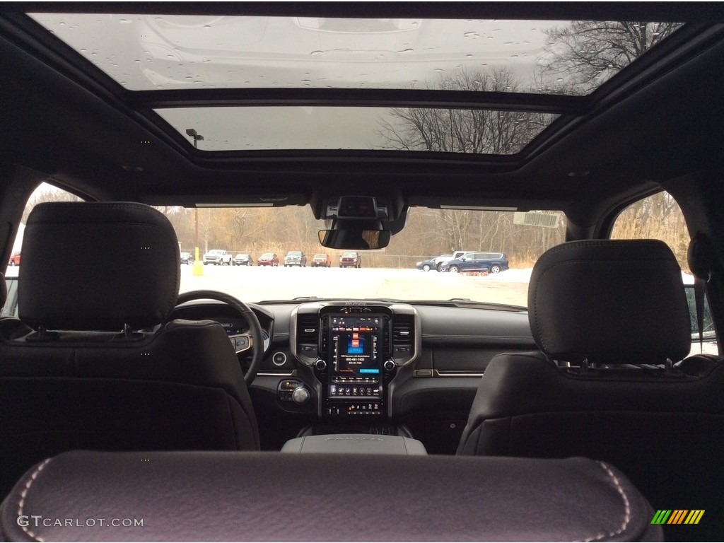 2019 1500 Limited Crew Cab 4x4 - Granite Crystal Metallic / Black photo #20