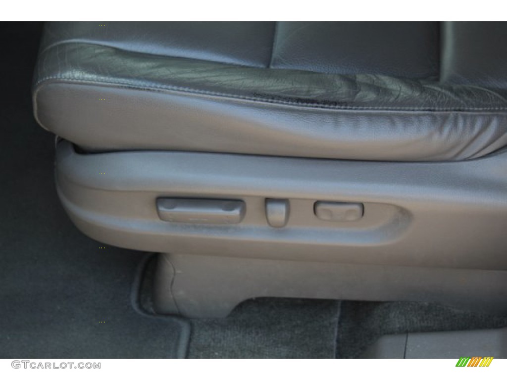 2011 Odyssey EX-L - Taffeta White / Gray photo #11