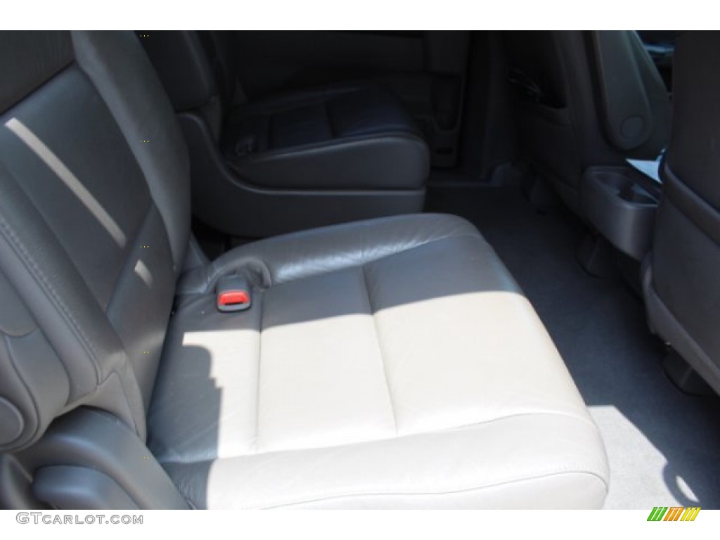 2011 Odyssey EX-L - Taffeta White / Gray photo #25