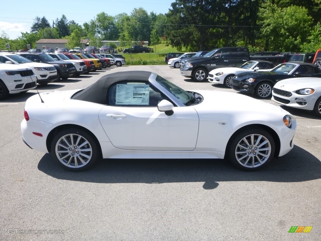 2019 124 Spider Lusso Roadster - White / Saddle photo #6