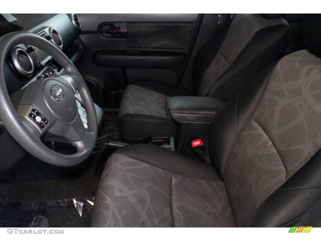 2013 xB  - Super White / Dark Gray photo #3
