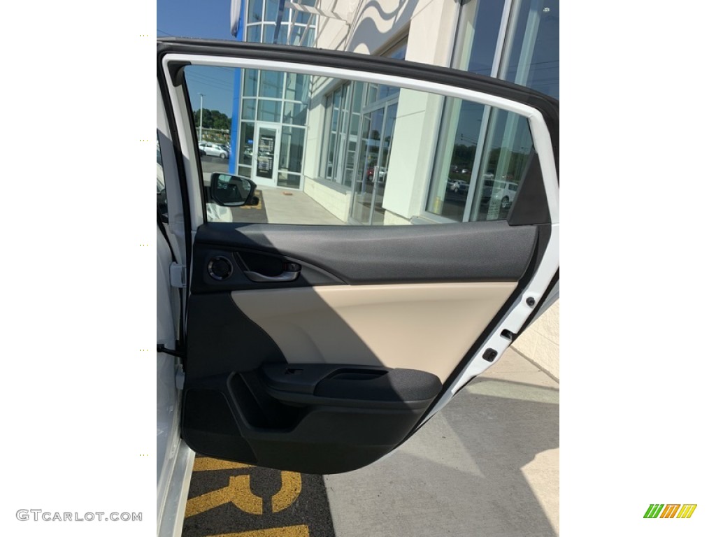 2019 Civic EX Hatchback - Taffeta White / Ivory photo #22