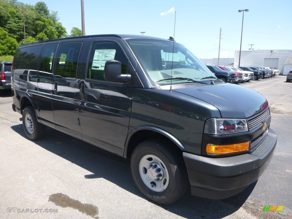Shadow Gray Metallic 2019 Chevrolet Express 2500 Cargo WT Exterior Photo #133670770