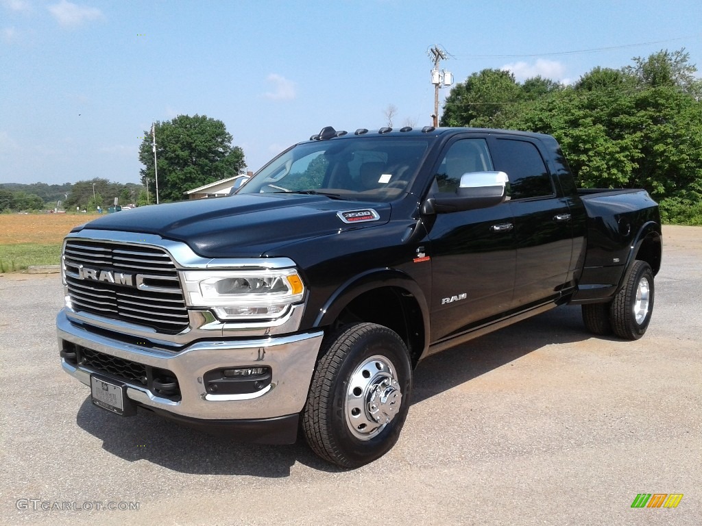 Diamond Black Crystal Pearl 2019 Ram 3500 Laramie Mega Cab 4x4 Exterior Photo #133671964