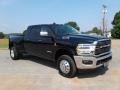 Diamond Black Crystal Pearl - 3500 Laramie Mega Cab 4x4 Photo No. 4