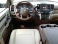 Diamond Black Crystal Pearl - 3500 Laramie Mega Cab 4x4 Photo No. 31