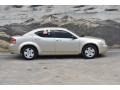 White Gold - Avenger SXT Photo No. 2
