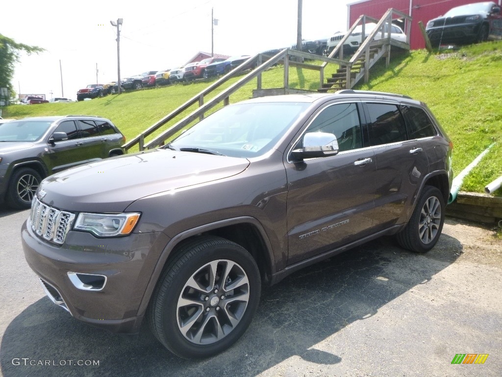 2018 Grand Cherokee Overland 4x4 - Walnut Brown Metallic / Brown/Light Frost Beige photo #1