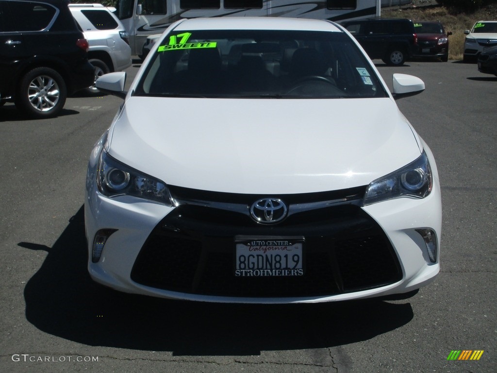 2017 Camry SE - Super White / Black photo #2
