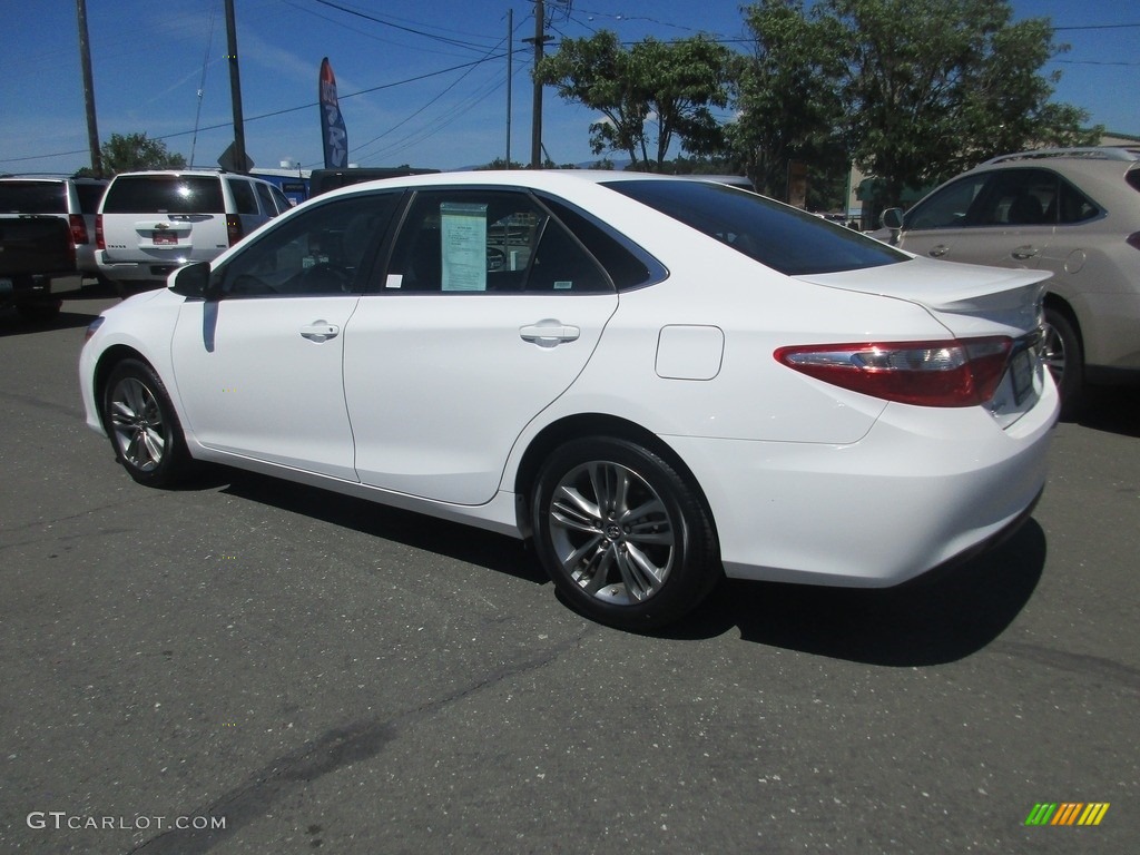 2017 Camry SE - Super White / Black photo #5
