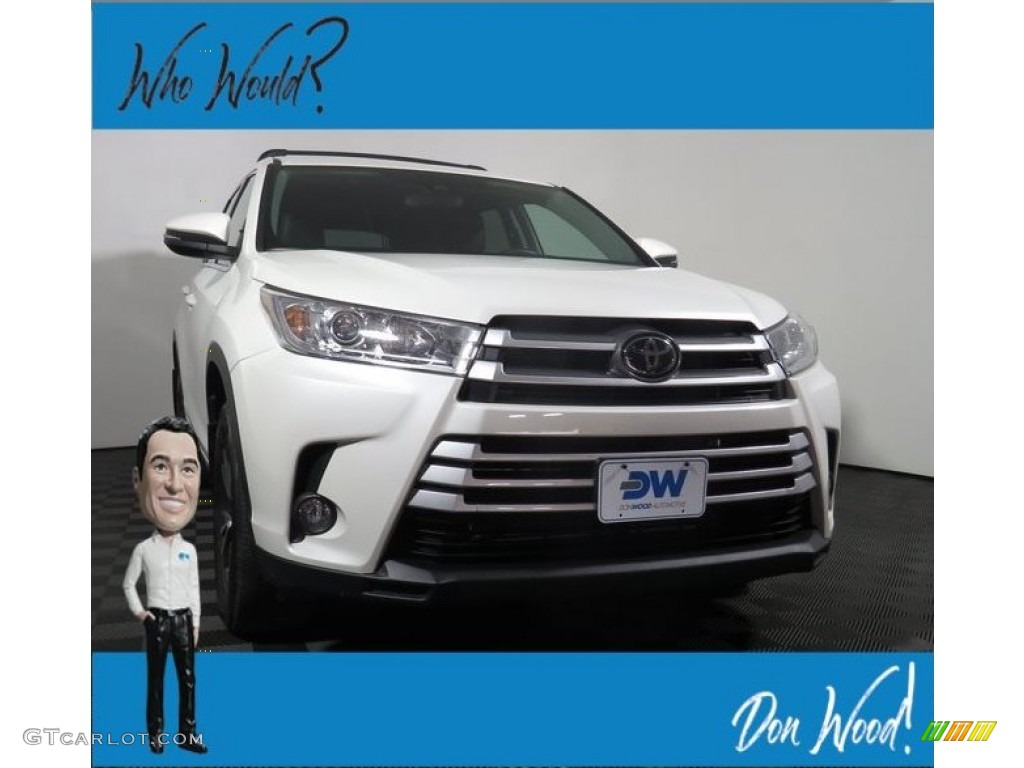 Blizzard White Pearl Toyota Highlander