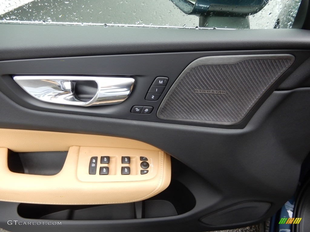 2019 Volvo XC60 T6 AWD Momentum Blonde Door Panel Photo #133695150