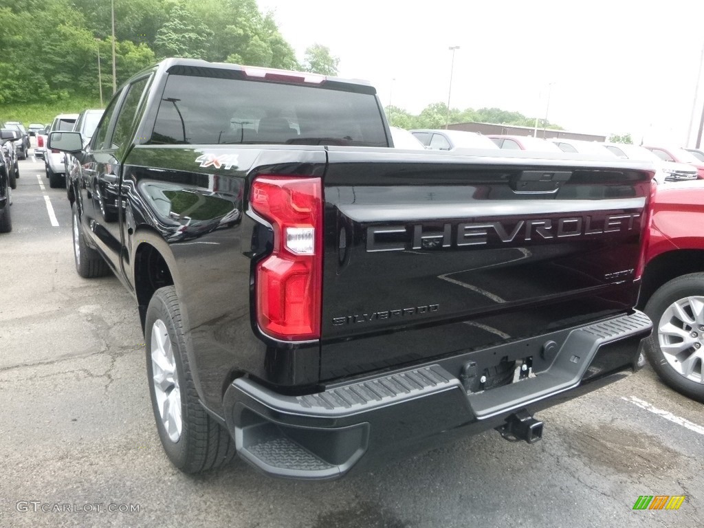 2019 Silverado 1500 Custom Crew Cab 4WD - Black / Jet Black photo #3