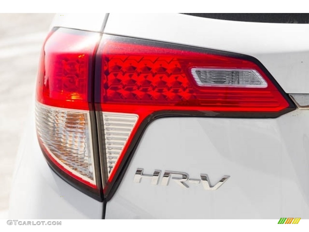 2019 HR-V EX AWD - Platinum White Pearl / Gray photo #7