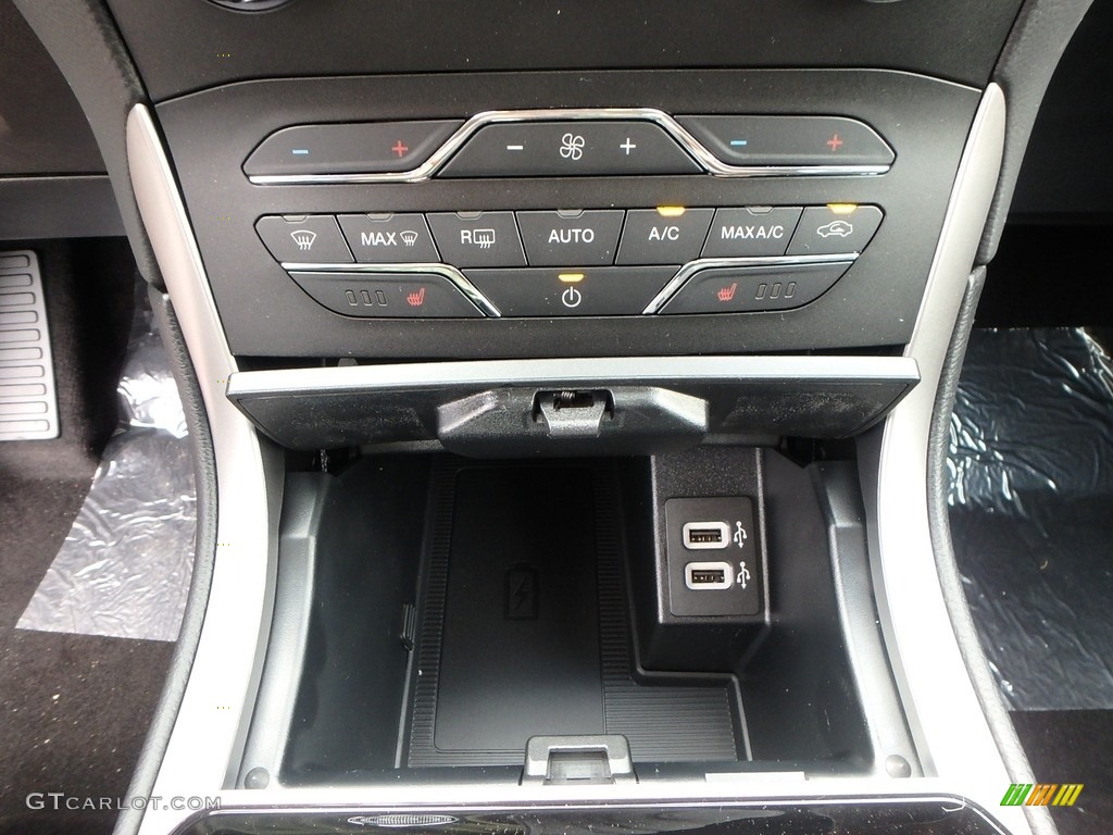 2019 Ford Edge SEL AWD Controls Photo #133699500
