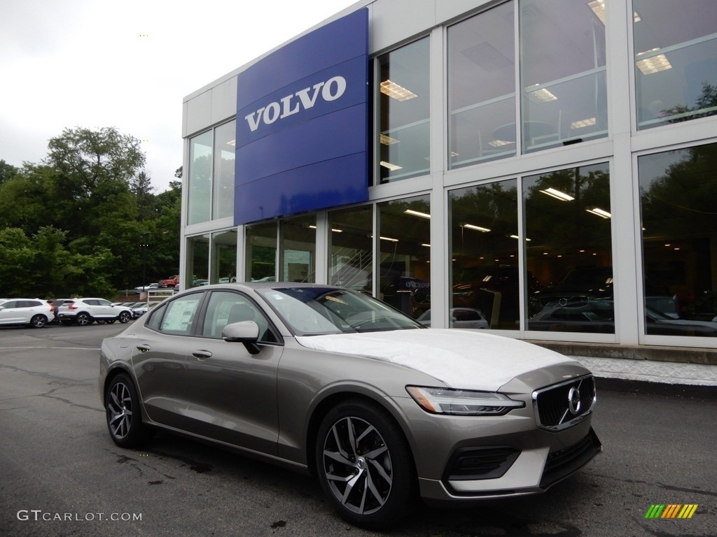 Pebble Gray Metallic 2019 Volvo S60 T6 AWD Momentum Exterior Photo #133713984