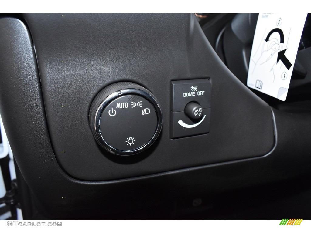 2019 GMC Savana Van 2500 Cargo Extended Controls Photo #133716695