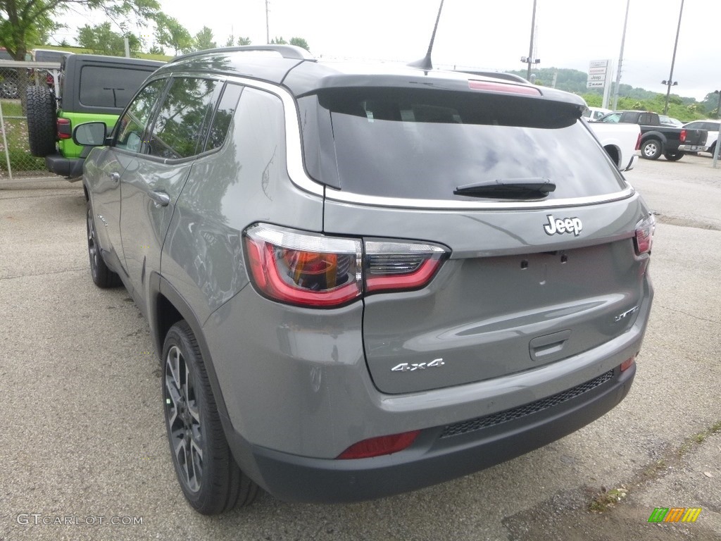 2019 Compass Limited 4x4 - Sting-Gray / Black/Ski Gray photo #3