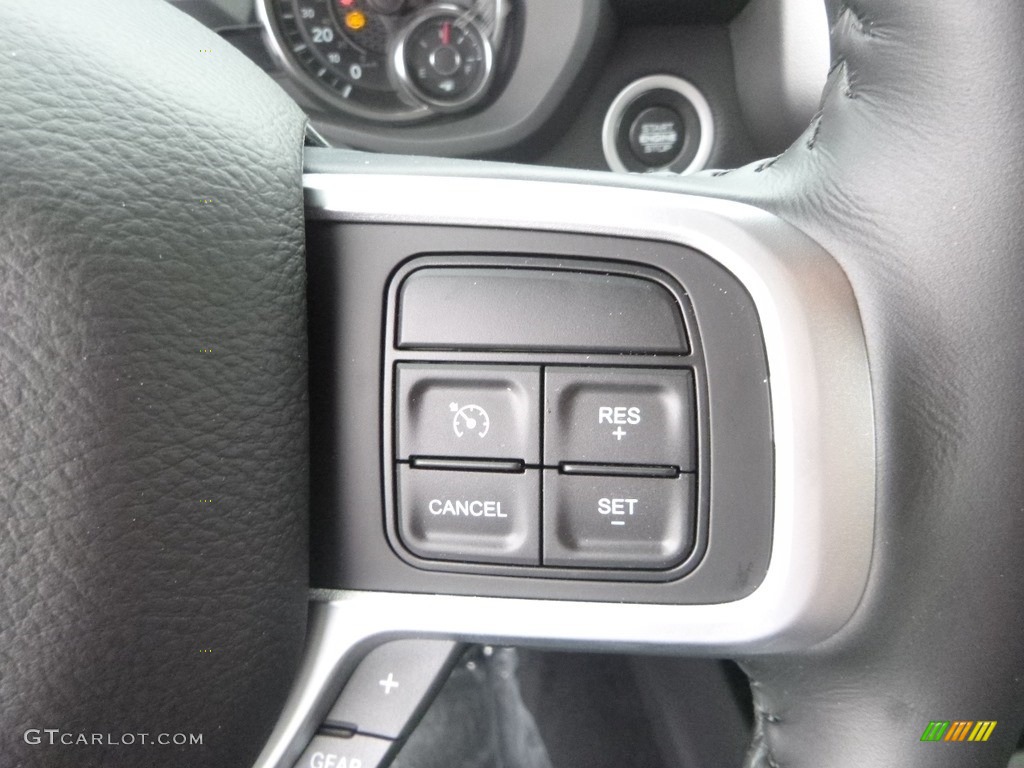 2019 Ram 2500 Bighorn Crew Cab 4x4 Black/Diesel Gray Steering Wheel Photo #133722608