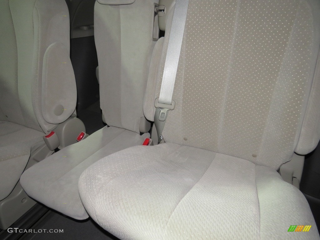 2013 Sienna LE - Cypress Green Pearl / Light Gray photo #25