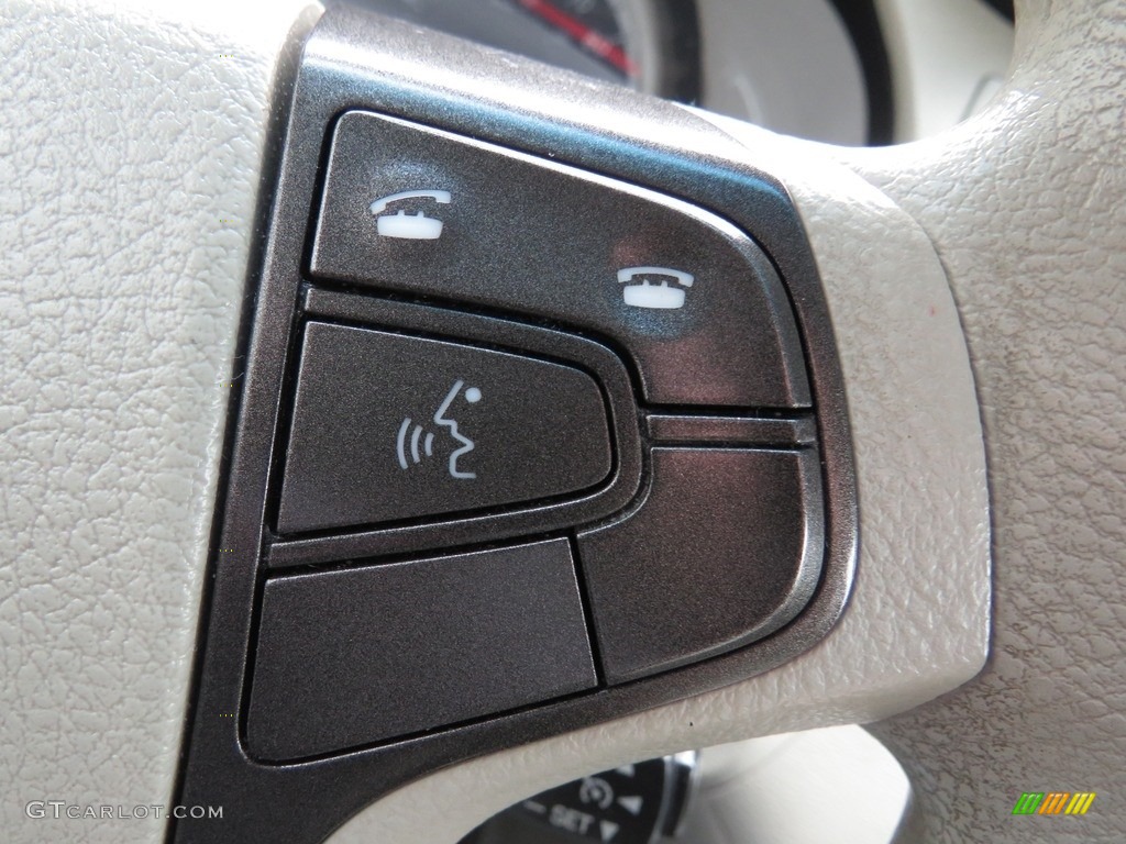 2013 Sienna LE - Cypress Green Pearl / Light Gray photo #41