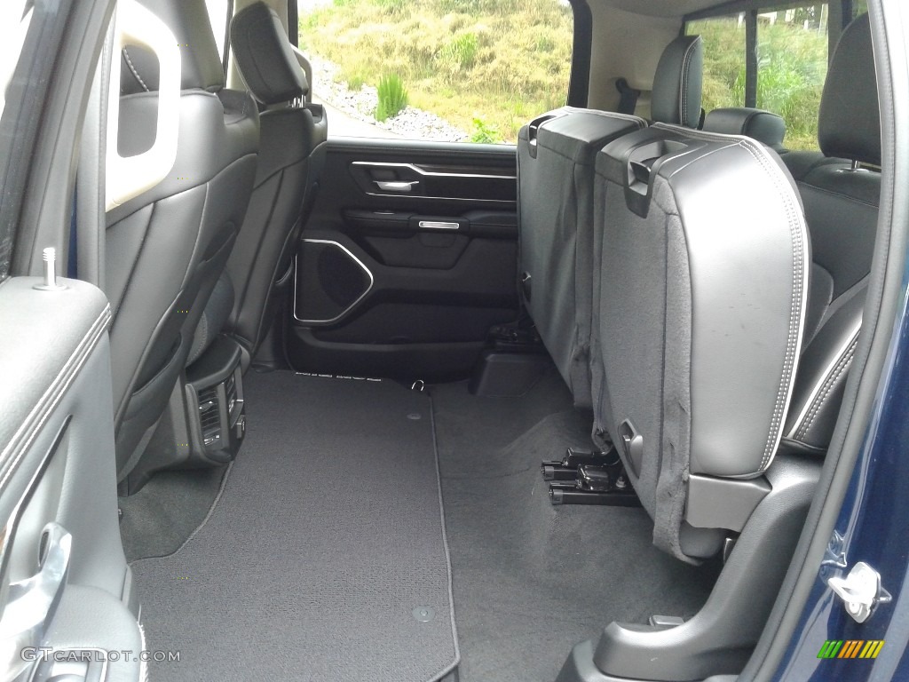 2019 1500 Laramie Crew Cab 4x4 - Patriot Blue Pearl / Black photo #11