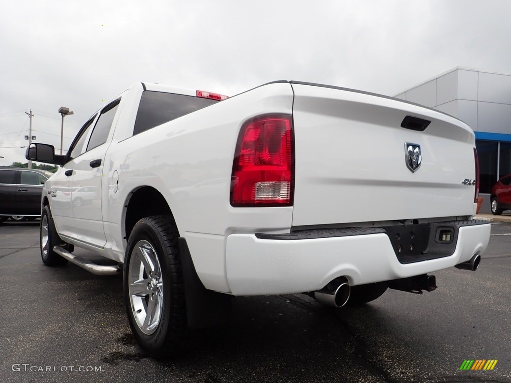 2014 1500 Express Crew Cab 4x4 - Bright White / Black/Diesel Gray photo #5