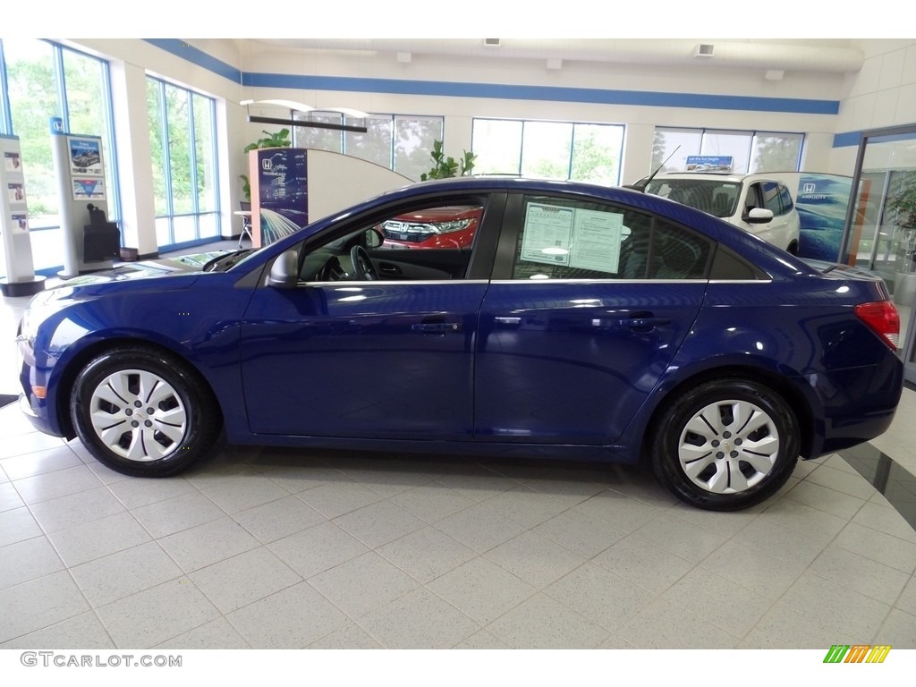 2012 Cruze LS - Blue Topaz Metallic / Jet Black/Medium Titanium photo #10