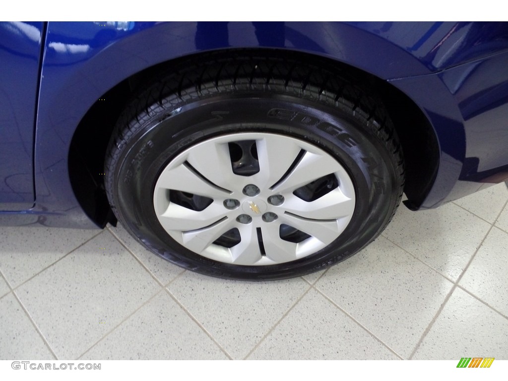 2012 Cruze LS - Blue Topaz Metallic / Jet Black/Medium Titanium photo #11