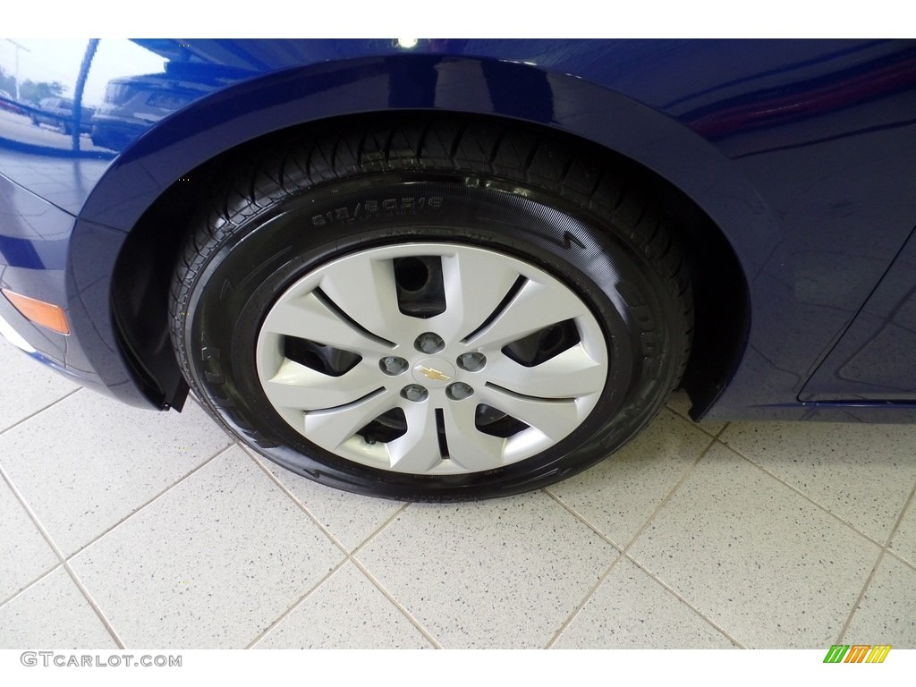 2012 Cruze LS - Blue Topaz Metallic / Jet Black/Medium Titanium photo #12