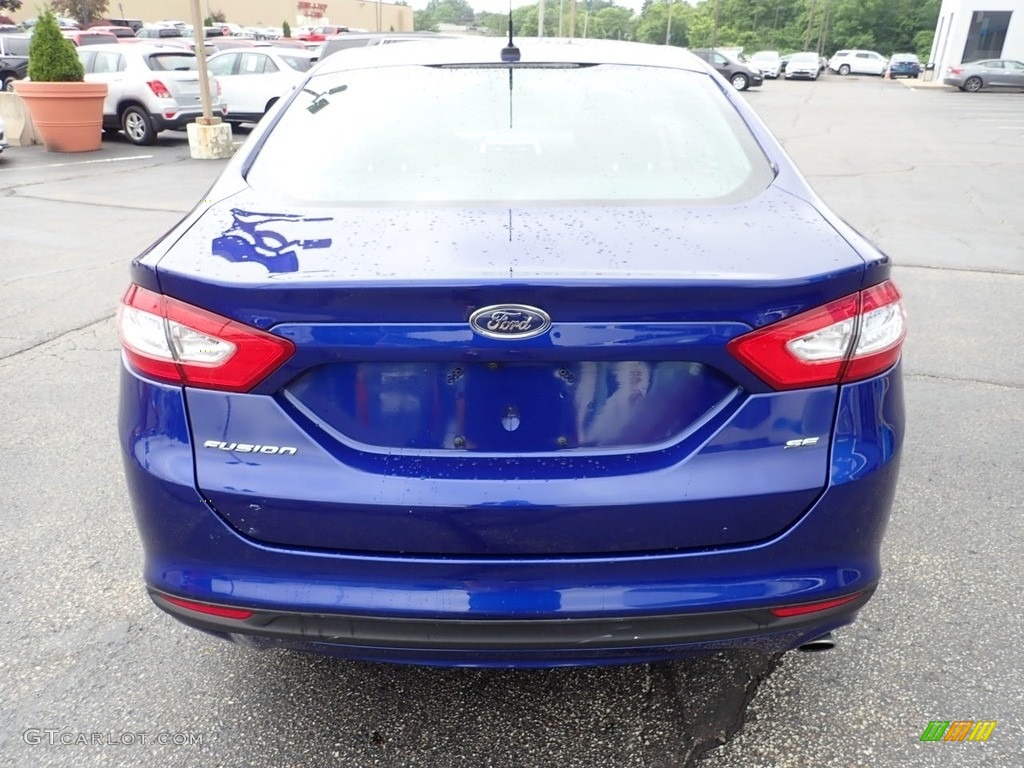 2016 Fusion SE - Deep Impact Blue Metallic / Charcoal Black photo #6