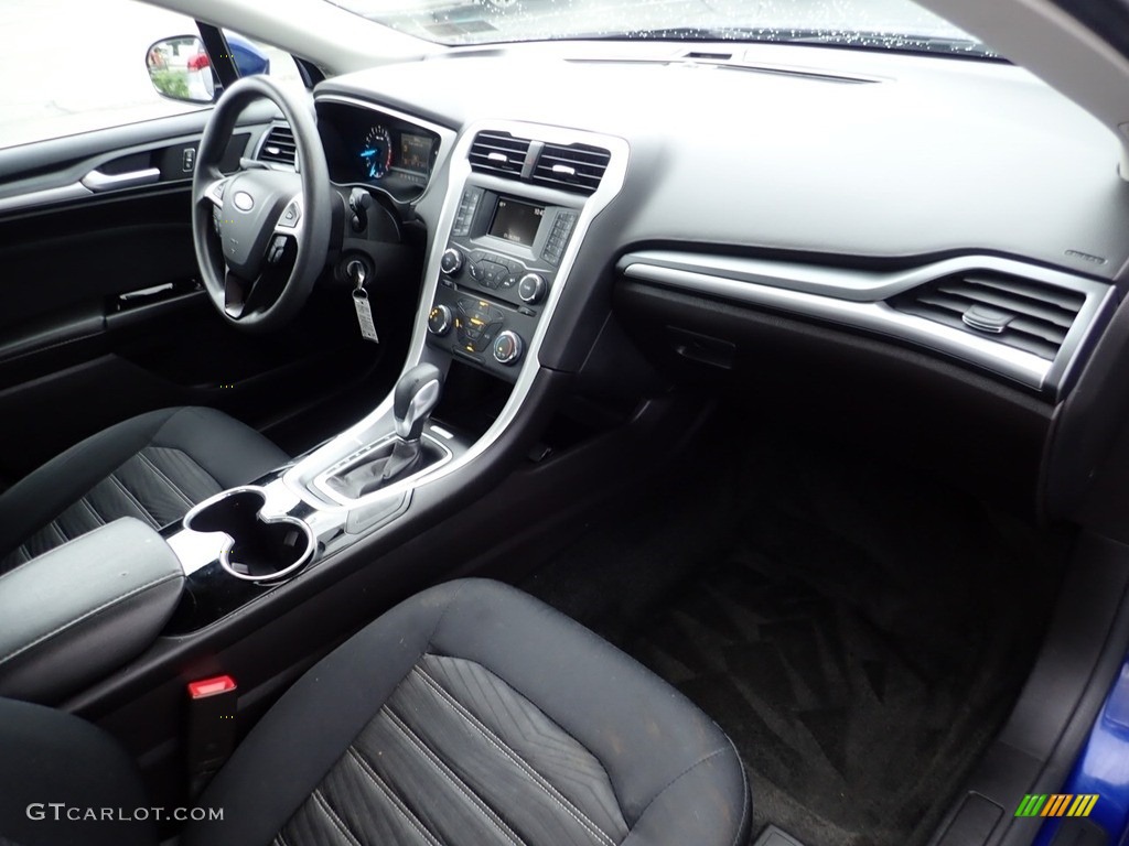 2016 Fusion SE - Deep Impact Blue Metallic / Charcoal Black photo #16