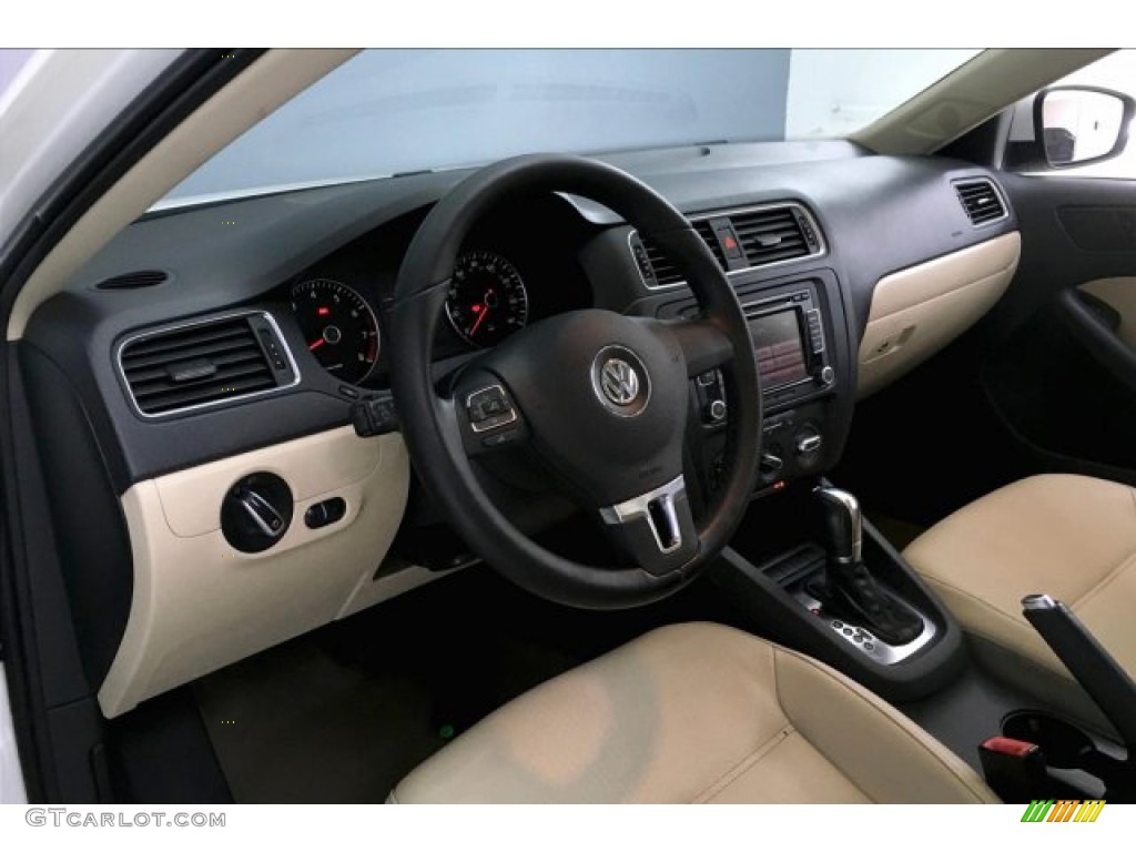 2012 Jetta SE Sedan - Candy White / Cornsilk Beige photo #16