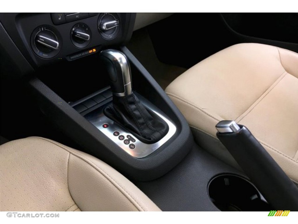2012 Jetta SE Sedan - Candy White / Cornsilk Beige photo #17