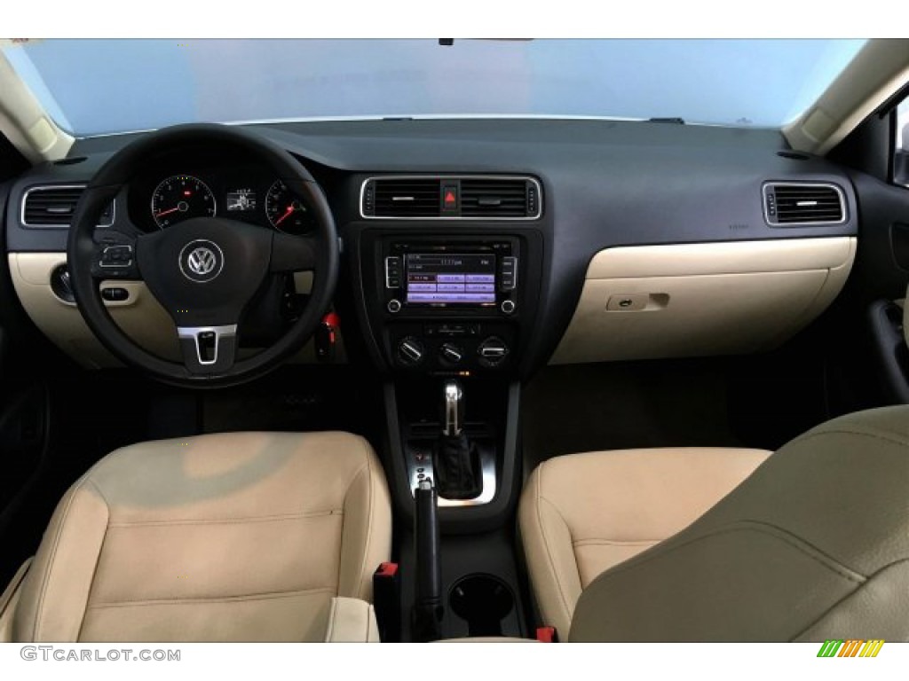 2012 Jetta SE Sedan - Candy White / Cornsilk Beige photo #19